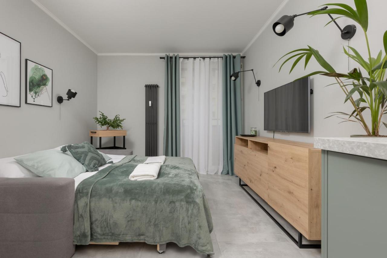 Cozy & Stylish Studio Ochota 1,5 Km To Zlote Tarasy By Renters Apartment *