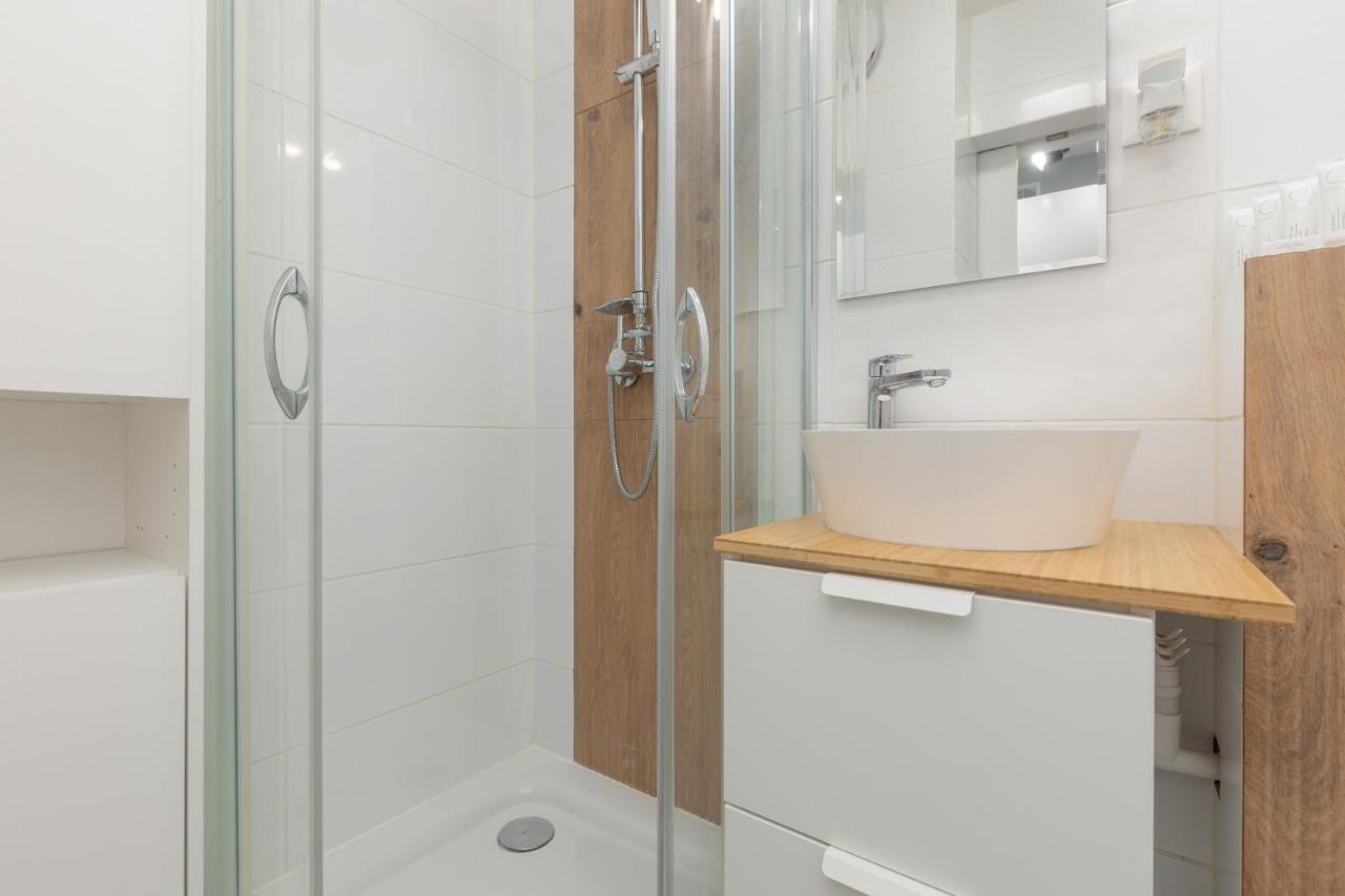 Cozy & Stylish Studio Ochota 1,5 Km To Zlote Tarasy By Renters * Warschau